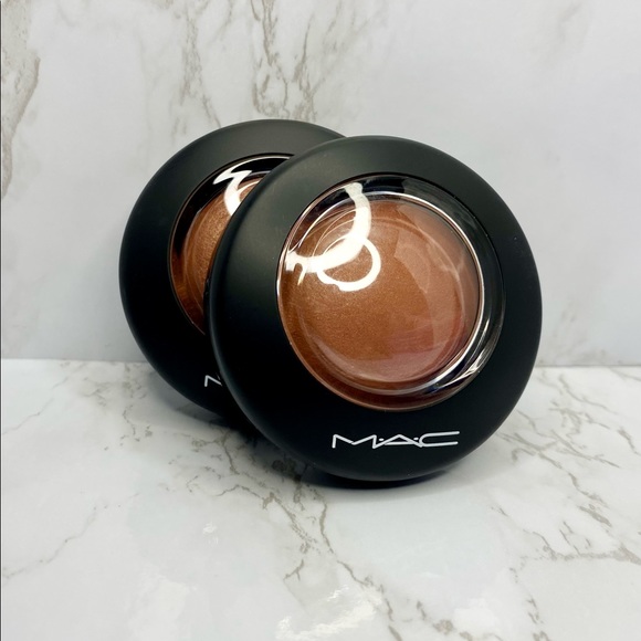 ✨HOST PICK✨ MAC Cosmetics Mineralize Blush - ‘Love Joy’ - Picture 5 of 6